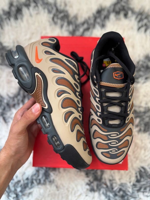 Nike Air Max Plus Drift Khaki Sanddrift (40 EU)